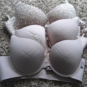 Vince Camuto set of 3 underwire bras